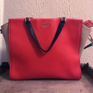 Chelsea Square Hayden Top Handle Pebble/ Blk/ Ger